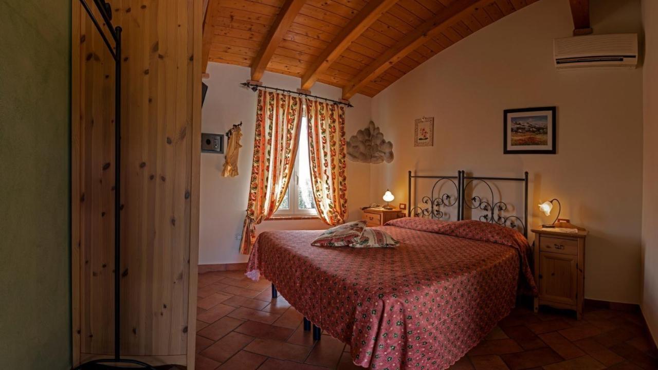 Agriturismo Le Tese Cola  Exterior photo